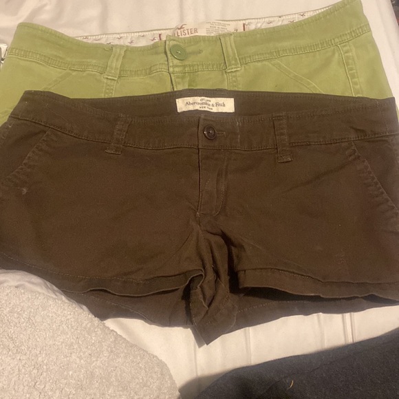 3 pairs low wasted shorts - Picture 4 of 7